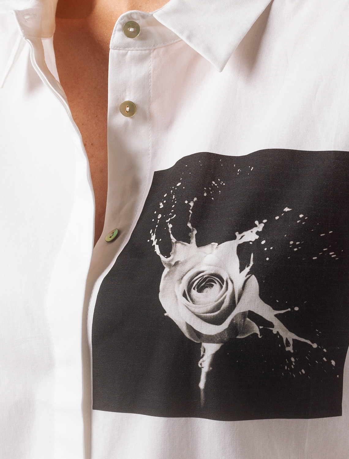 картинка Блузка женская белый_rose от магазина Одежда+