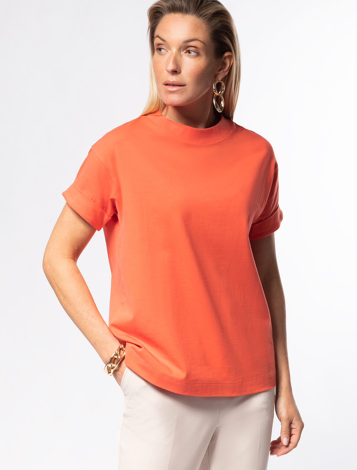 картинка Футболка женская оранжево-коралловый от магазина Одежда+
